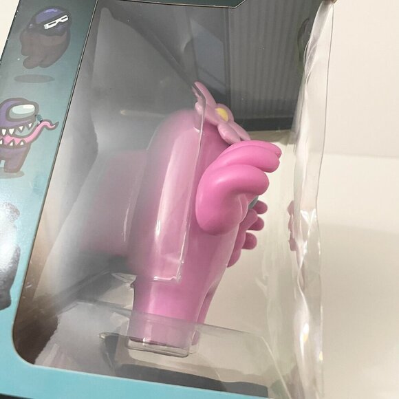 Among Us Crewmates Pink With Flower Toikido Collectible Figure Figurine - Picture 13 of 16